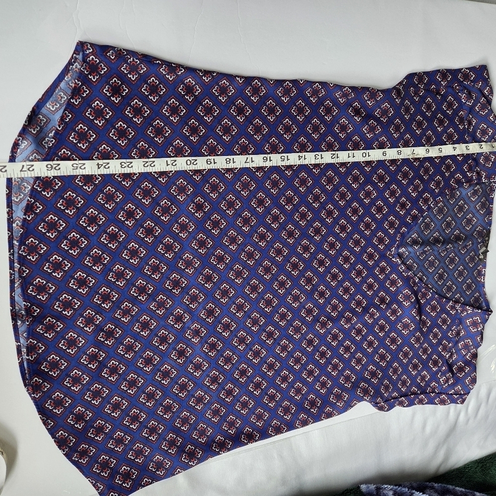 Express Women's Blue Patterned Top - Picture 5 of 7